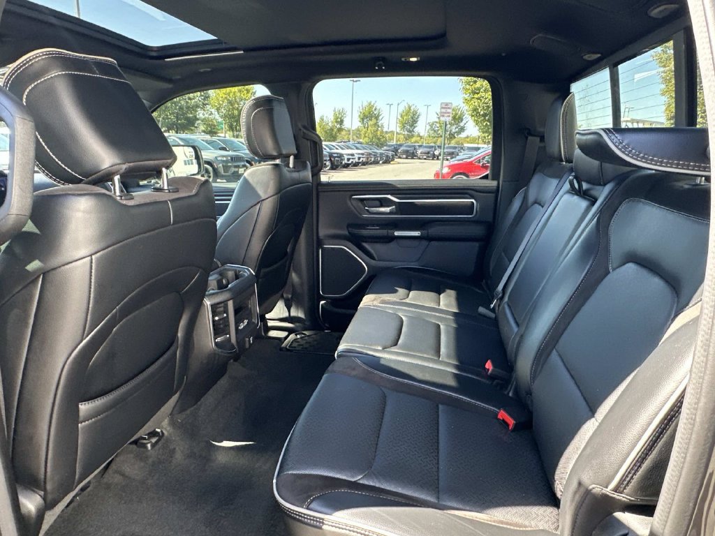 Used 2023 RAM 1500 Laramie AWD/4WD image 16