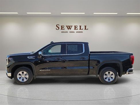 New 2026 GMC Sierra 1500 SLE w/ Preferred Package image 2