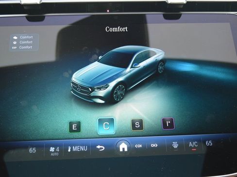 Certified 2025 Mercedes-Benz E 350 4MATIC Sedan image 24