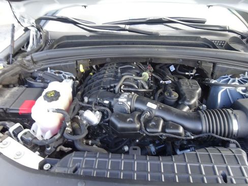 Used 2024 Jeep Grand Cherokee L Laredo AWD/4WD image 10
