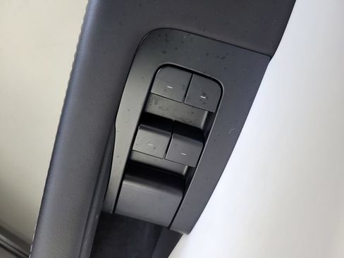 Used 2025 Tesla Model 3 Long Range AWD/4WD image 21
