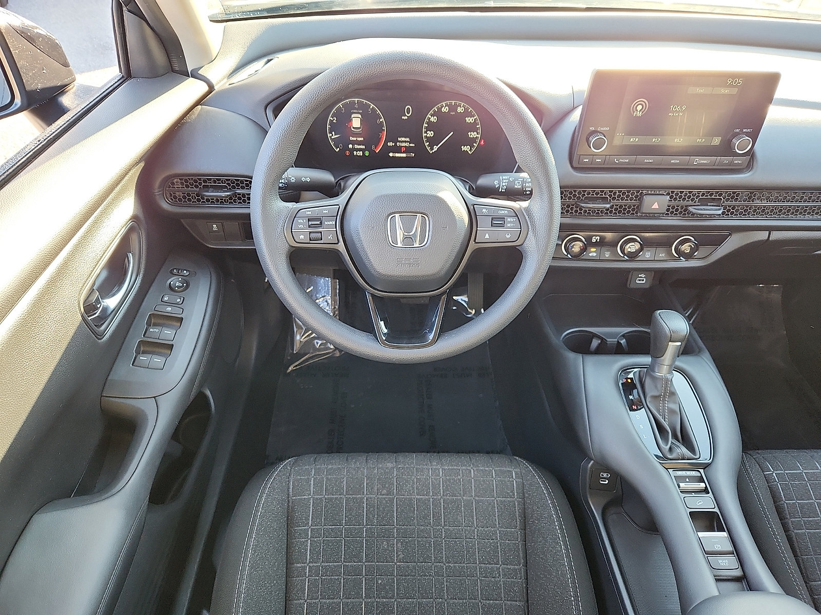 Used 2024 Honda HR-V LX image 11
