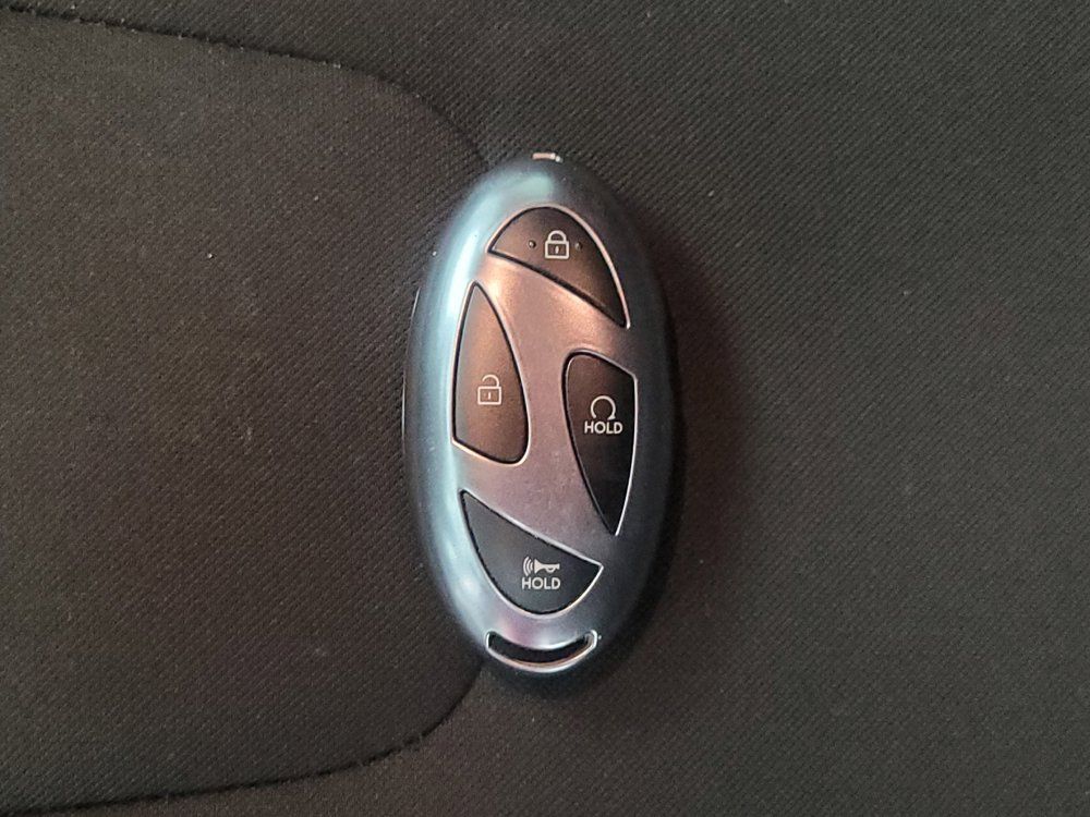 Used 2025 Hyundai Elantra Sport FWD image 32