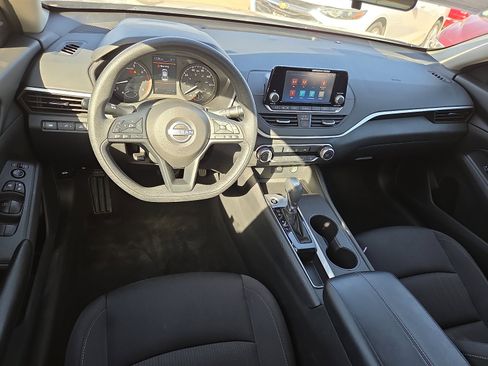 Used 2023 Nissan Altima 2.5 S image 10