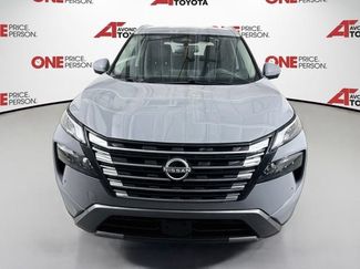 Used 2025 Nissan Rogue SL FWD video 2