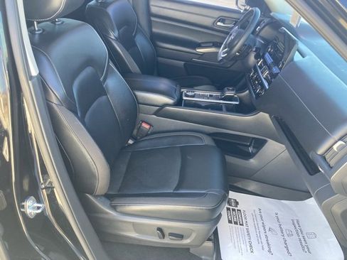 Used 2022 Nissan Pathfinder SL image 33