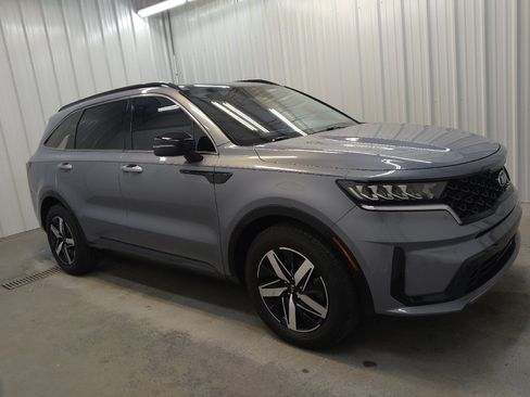 Used 2021 Kia Sorento S w/ Panoramic Sunroof Package FWD image 11