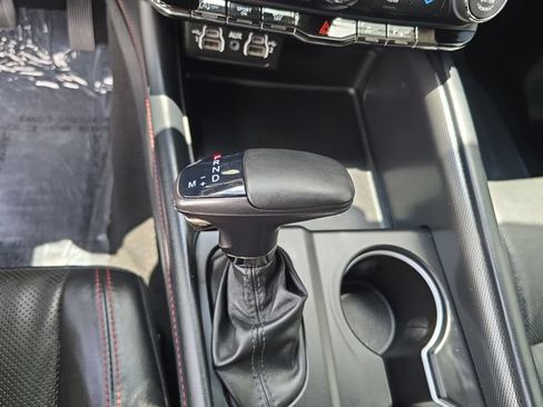 Used 2024 Dodge Durango GT RWD image 23