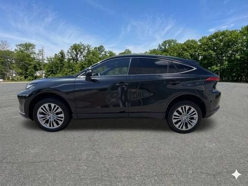 Used 2024 Toyota Venza Limited AWD/4WD image 5