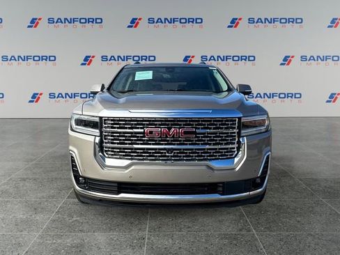 Used 2023 GMC Acadia Denali w/ Denali Ultimate Package FWD image 8