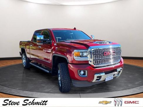 Used 2018 GMC Sierra 2500 Denali w/ Duramax Plus Package AWD/4WD image 25