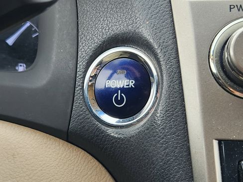 Used 2014 Lexus RX 450h AWD image 31