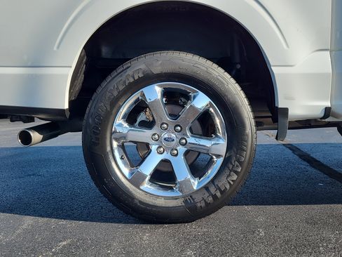 Used 2023 Ford F150 Lariat w/ Equipment Group 502A High AWD/4WD image 11