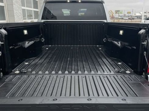 Used 2024 Toyota Tacoma TRD Sport image 22