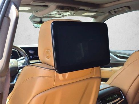 Used 2023 Cadillac Escalade Premium Luxury AWD/4WD image 19
