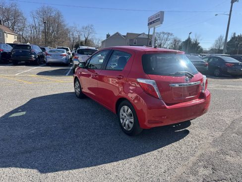 Used 2014 Toyota Yaris LE image 36
