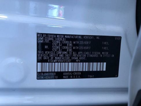 Used 2025 Toyota RAV4 LE AWD/4WD image 34