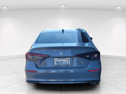 Used 2025 Honda Civic Sport image 6