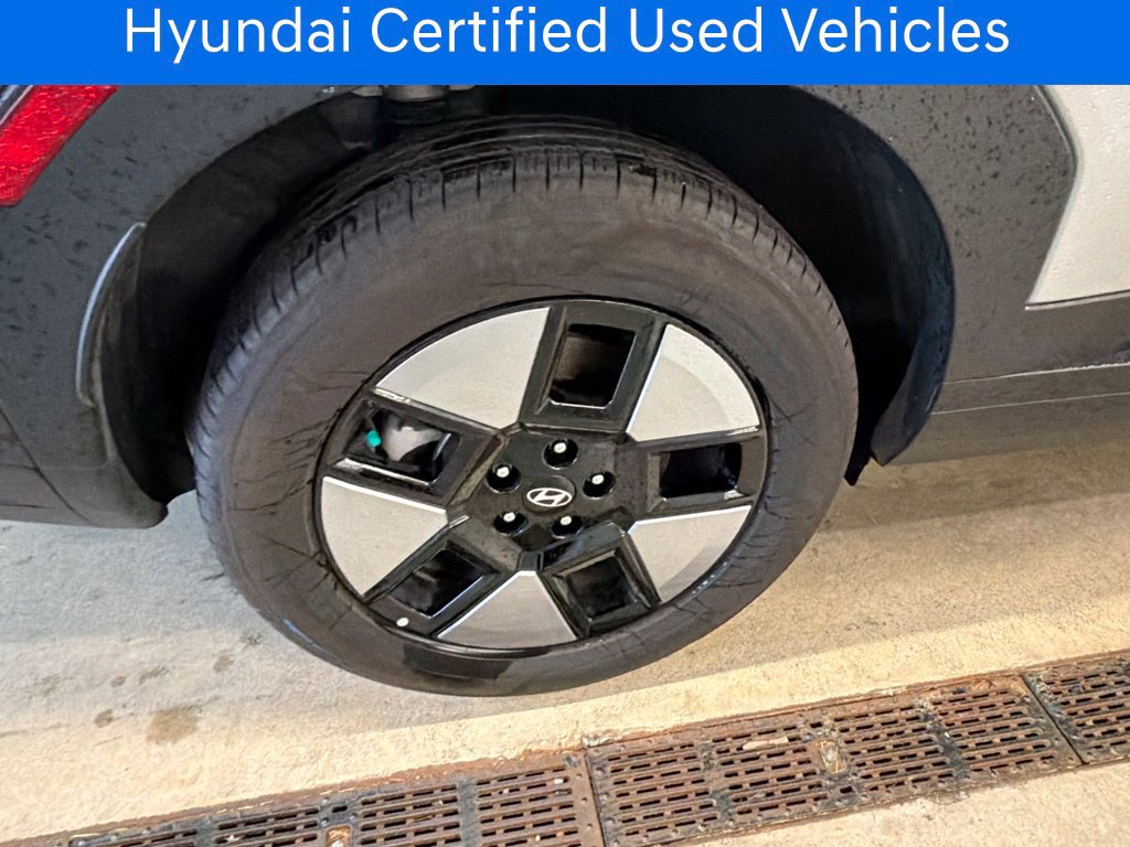 Certified 2025 Hyundai Santa Fe SEL AWD/4WD image 15