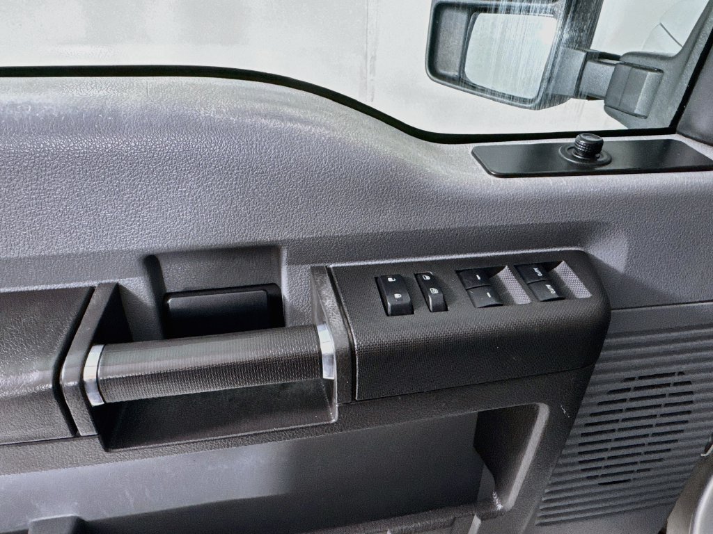 Used 2015 Ford F350 XL RWD image 13