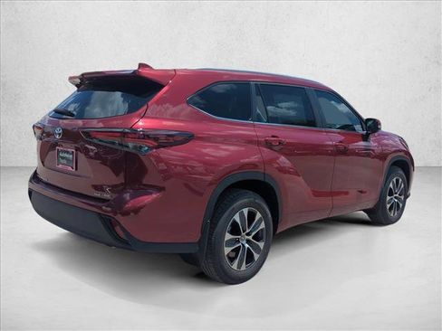 New 2026 Toyota Highlander XLE AWD/4WD image 5