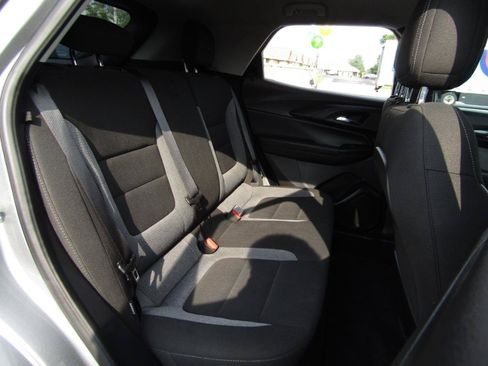 Used 2025 Chevrolet TrailBlazer LT FWD image 21