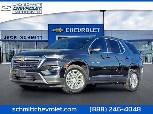 Used 2023 Chevrolet Traverse LT AWD/4WD image 1