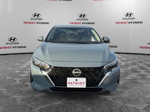 Used 2024 Nissan Sentra SV FWD image 8