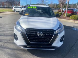 Used 2021 Nissan Kicks SR video 2