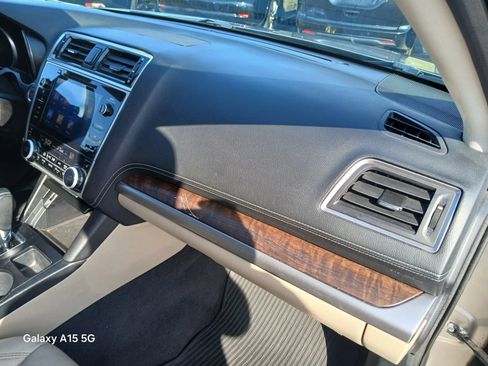 Used 2018 Subaru Outback 2.5i Limited AWD/4WD image 20