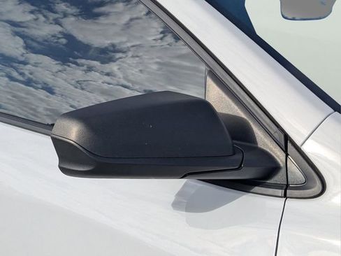 Used 2024 Chevrolet Equinox LS w/ LS Convenience Package FWD image 36