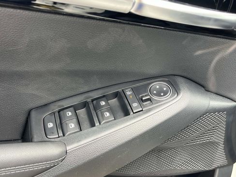 New 2026 Kia Seltos S FWD image 22