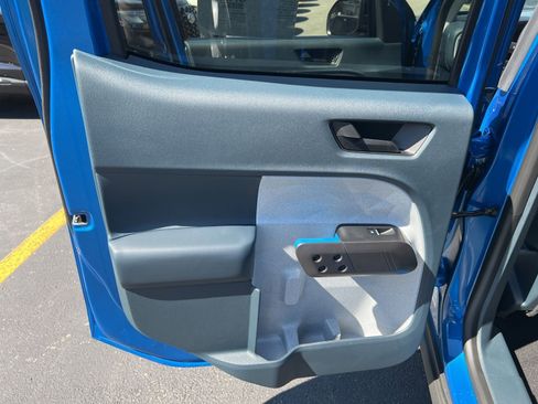 New 2025 Ford Maverick XLT w/ XLT Luxury Package image 9