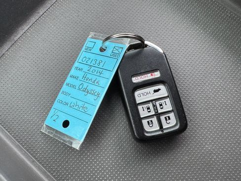 Used 2014 Honda Odyssey Touring Elite image 54