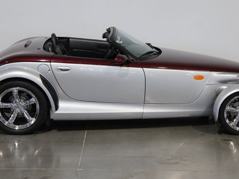 Used 2000 Plymouth Prowler image 7