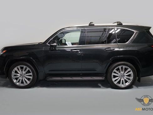 Used 2026 Lexus LX 700h Ultra Luxury image 5