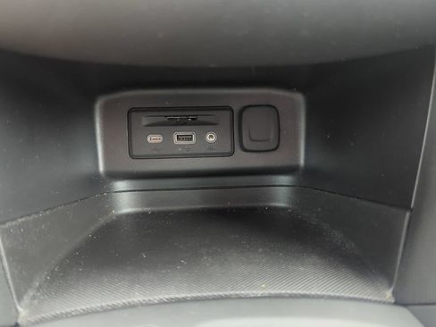 Certified 2024 Chevrolet Equinox RS FWD image 29