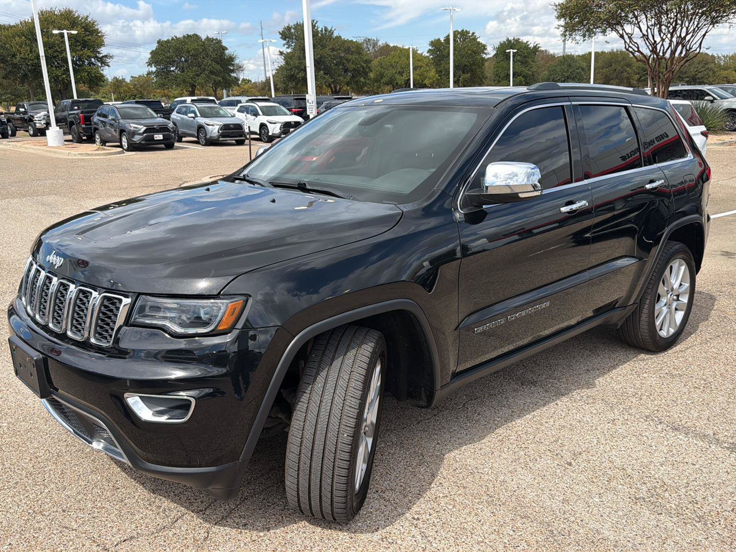 Used 2017 Jeep Grand Cherokee Limited w/ Luxury Group II AWD/4WD image 7