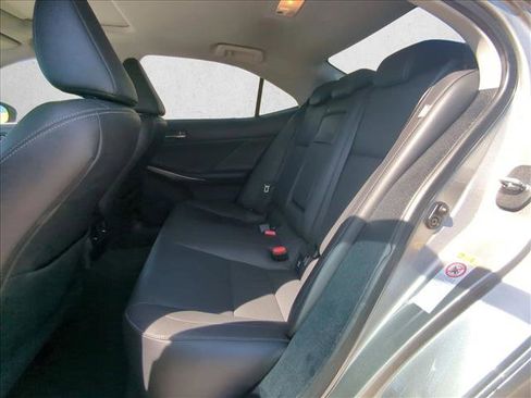 Used 2016 Lexus IS 200t image 19