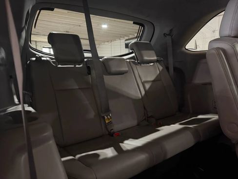 Used 2016 Toyota Highlander XLE AWD/4WD image 17