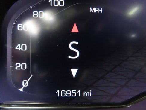 Used 2024 GMC Yukon Denali image 13