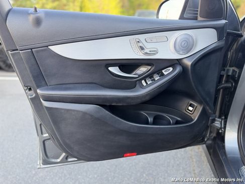 Used 2019 Mercedes-Benz GLC 300 4MATIC image 27