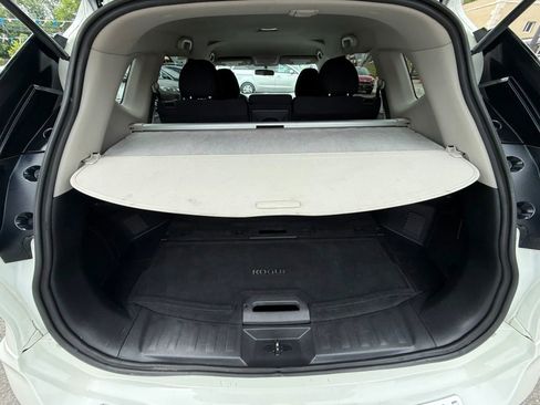 Used 2017 Nissan Rogue SV w/ Midnight Edition Package AWD/4WD image 11