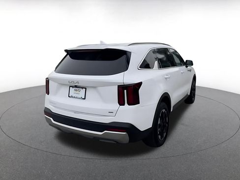 Used 2024 Kia Sorento S image 14