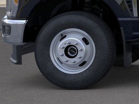 New 2026 Ford F350 XLT w/ 360-Degree Camera Package image 19