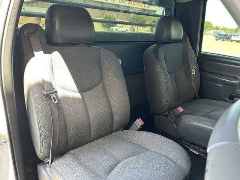 Used 2007 Chevrolet Silverado 3500 2WD Regular Cab image 10