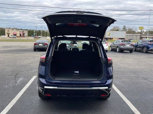 Certified 2024 Nissan Rogue Platinum w/ Platinum Premium Package image 23