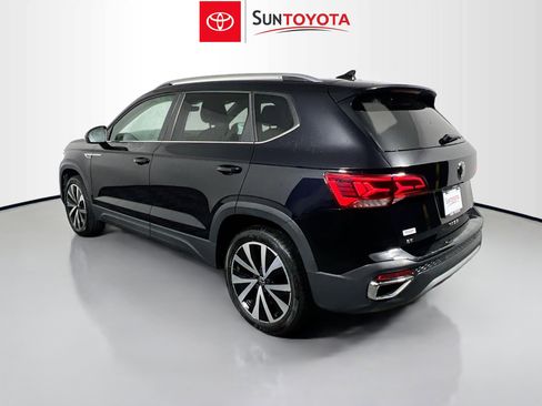 Used 2024 Volkswagen Taos SE FWD image 6