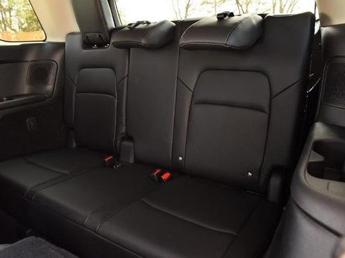 Certified 2024 Nissan Pathfinder SL w/ SL Premium Package image 29