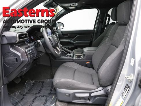 Used 2025 Toyota 4Runner SR5 AWD/4WD image 14